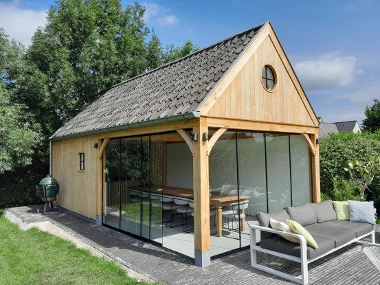 Plaatsen van op maat gemaakte poolhouses Harelbeke, West-Vlaanderen