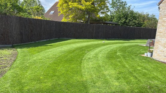 Gras zaaien en gazonaanleg Veurne, West-Vlaanderen