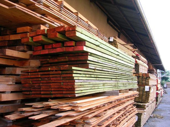 Plaatmateriaal en tuinhout Dendermonde (Schoonaarde), Oost-Vlaanderen